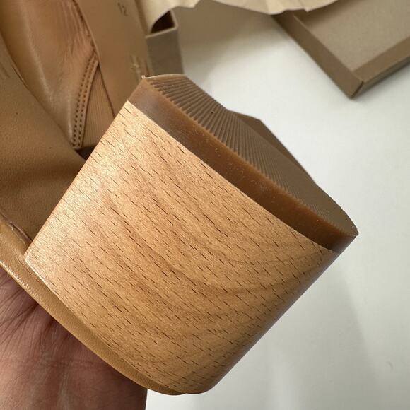 MADEWELL New in Box Keira Mule Sandal in Vintage Beige Leather // 12 - Picture 8 of 13